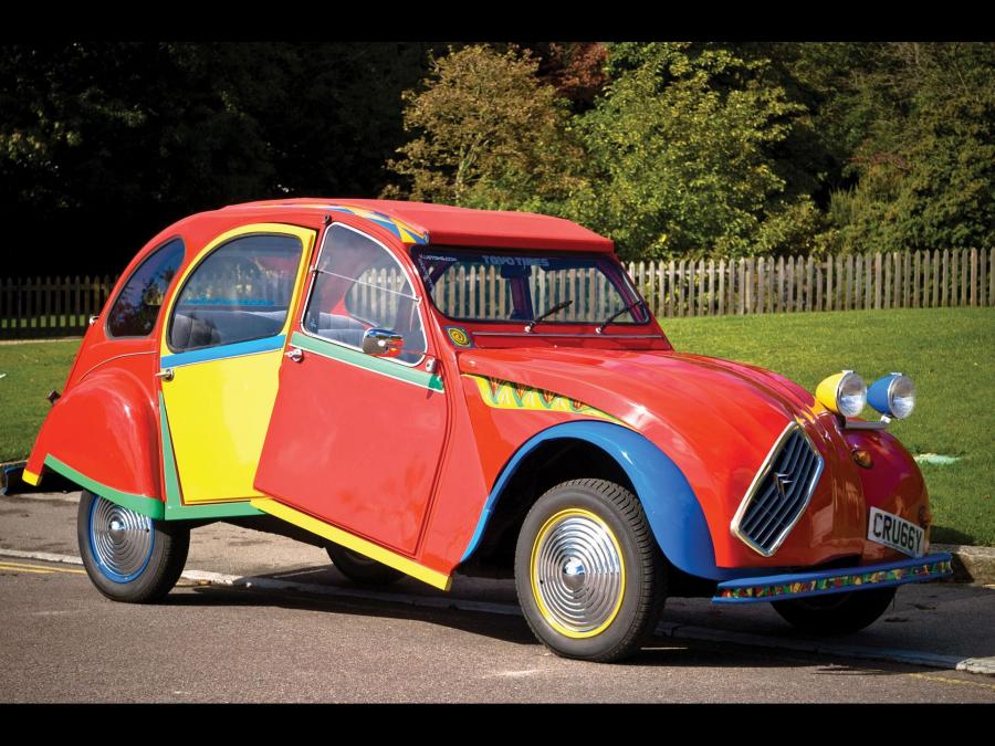  Citroen 2CV6 Picasso Citroen by Andy Saunders 1983 года  (фото 5 из 12)